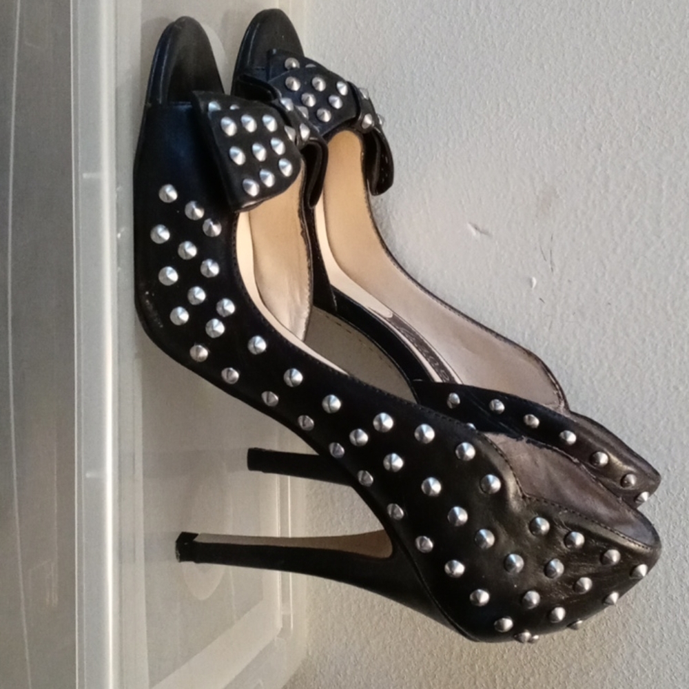 Shoes - Picture 2 of 2